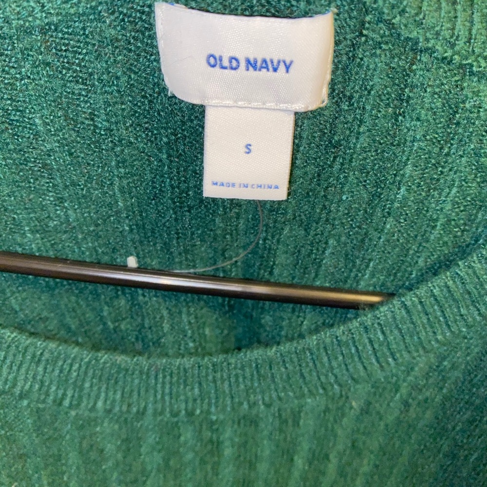 Old Navy Sweater - Picture 4 of 4